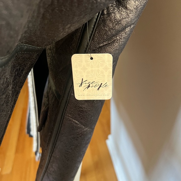 We The Free - Miller Vegan Coat/Jacket NWT size small sold out - Picture 6 of 8